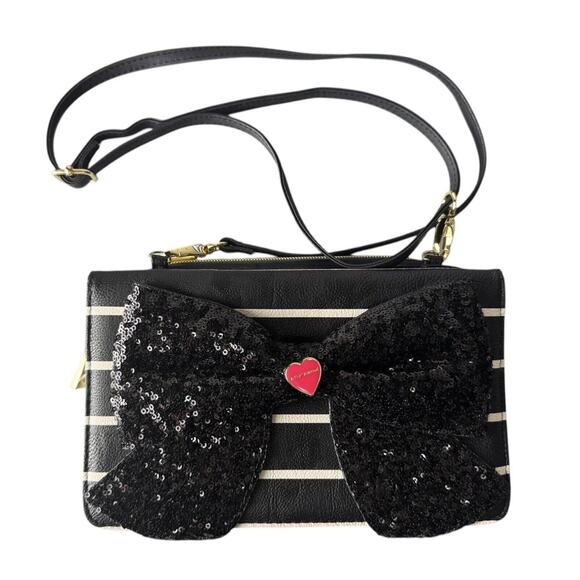 Betsey Johnson Sequin Bow Wallet On A String Crossbody Black/White Striped Bag - Picture 1 of 16